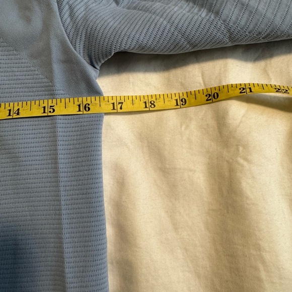 Athleta Flurry Blizzard Seamless Top Size S - Picture 10 of 11